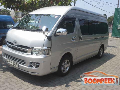 Toyota HiAce KDH220 Van For Rent