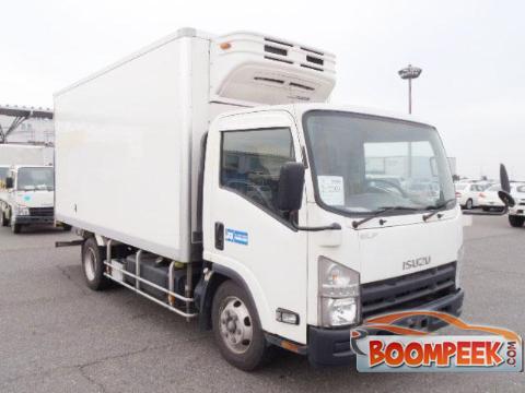 Isuzu Elf freezer truck Lorry (Truck) For Rent