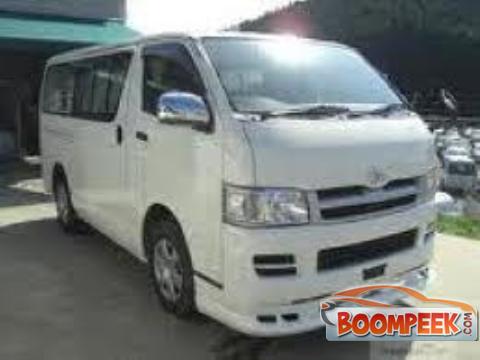 Toyota HiAce KDH200 Van For Sale