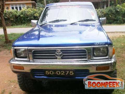 Toyota Hilux SSR 4WD Cab (PickUp truck) For Sale