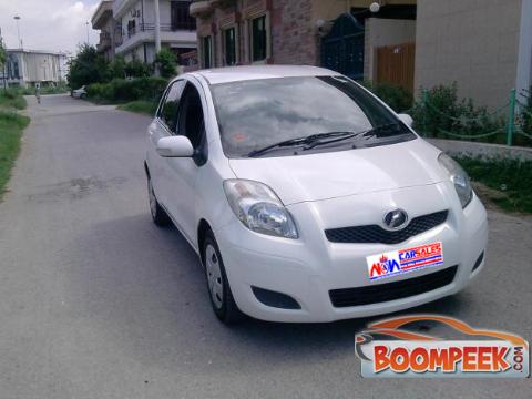 Toyota Vitz SCP10 Car For Sale