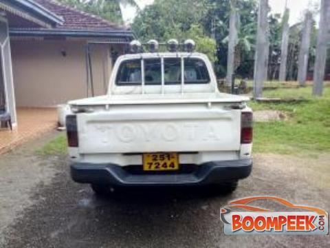 Toyota Hilux LN166 Cab (PickUp truck) For Sale