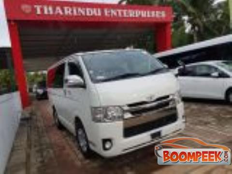 Toyota HiAce KDH201 Van For Sale